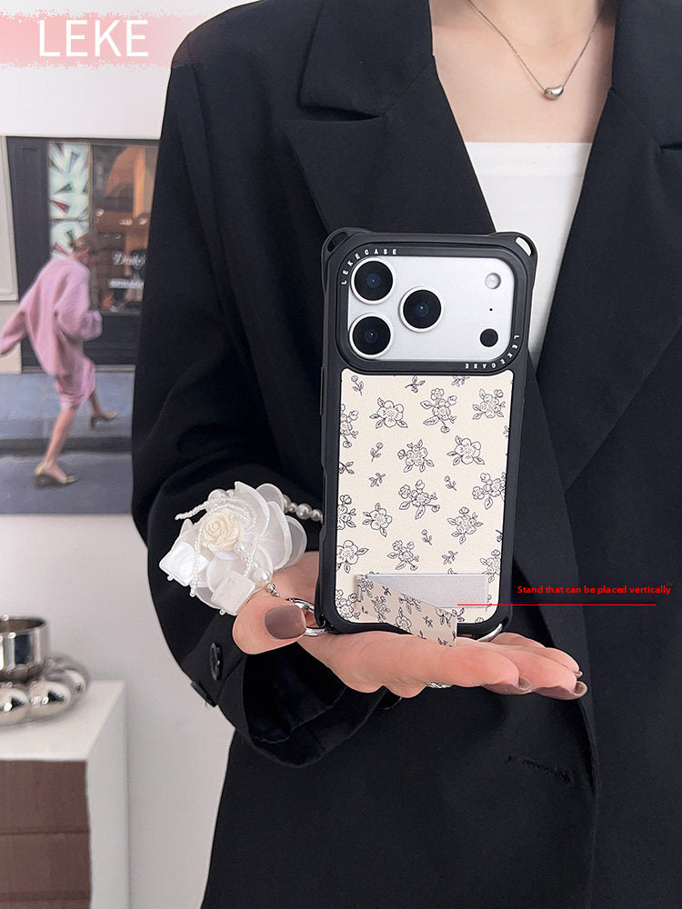 iPhone 16Promax Chanel-Style Floral Phone Case