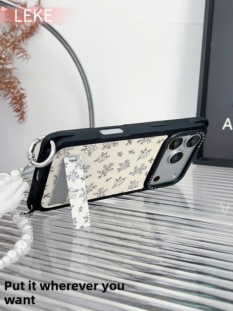 iPhone 16Promax Chanel-Style Floral Phone Case